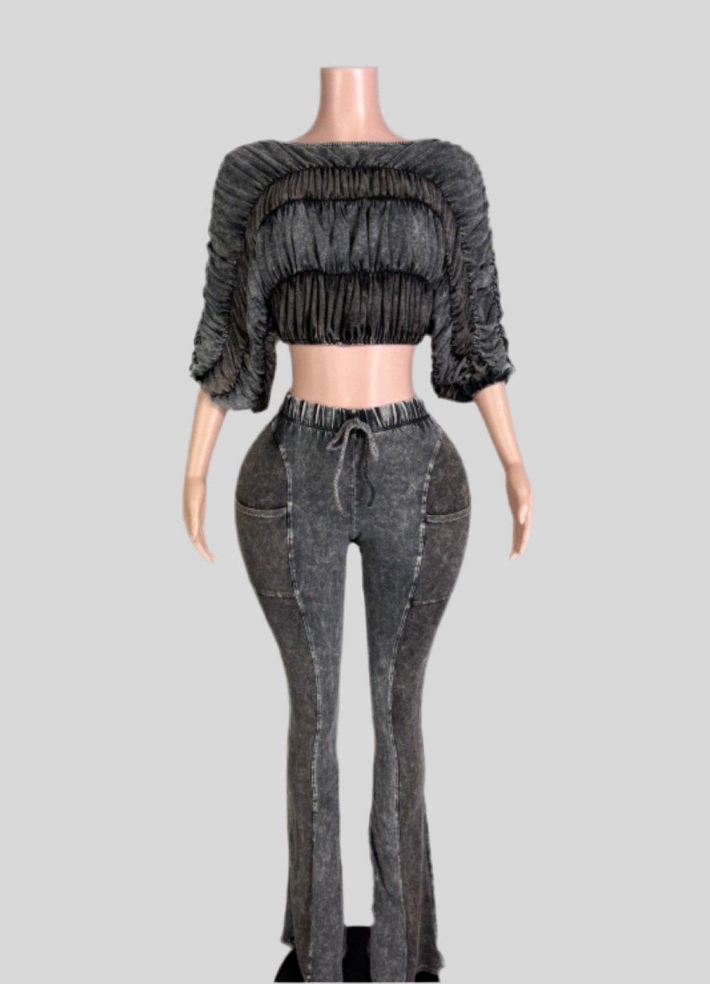 Come get me 🖤🩶🤍