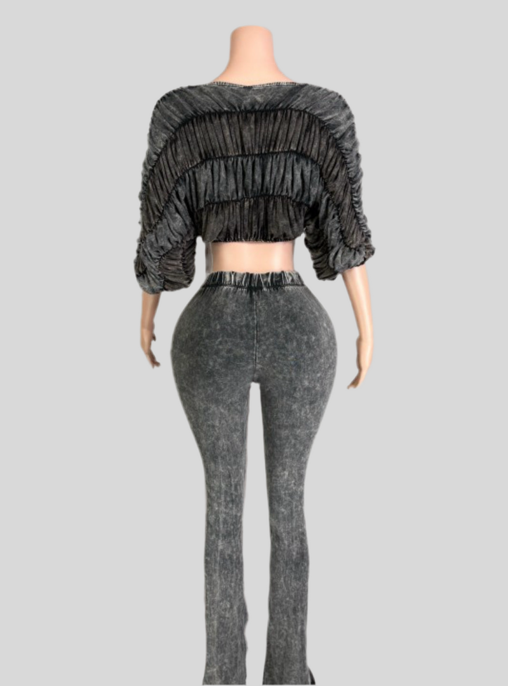 Come get me 🖤🩶🤍