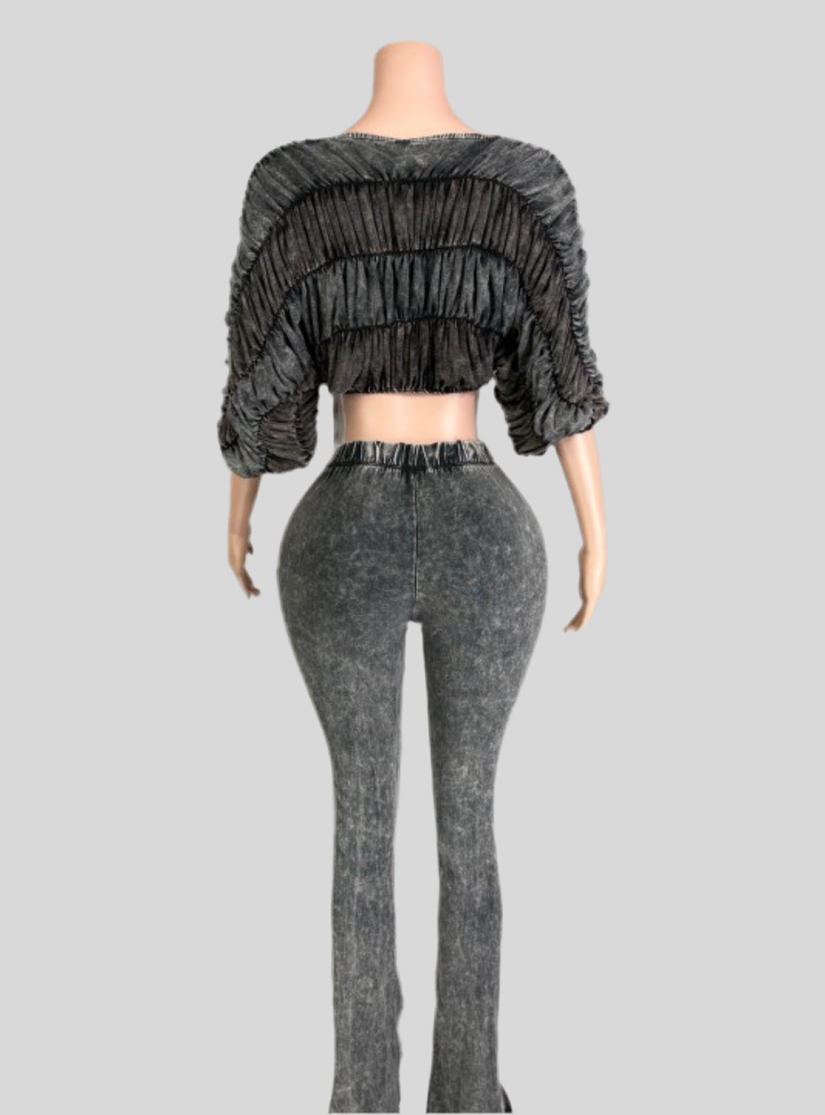 Come get me 🖤🩶🤍